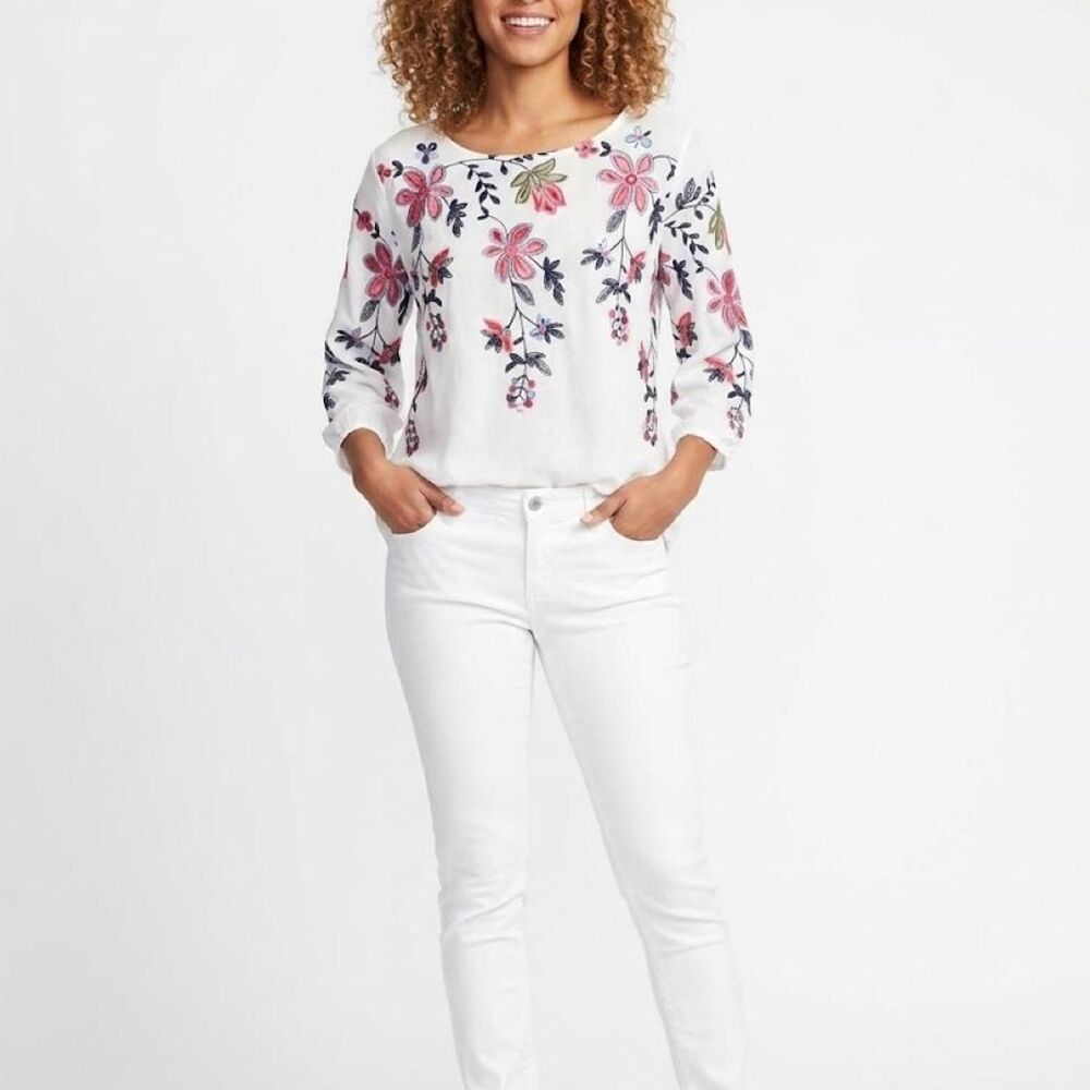 Ana & Rose Women's White Blouse